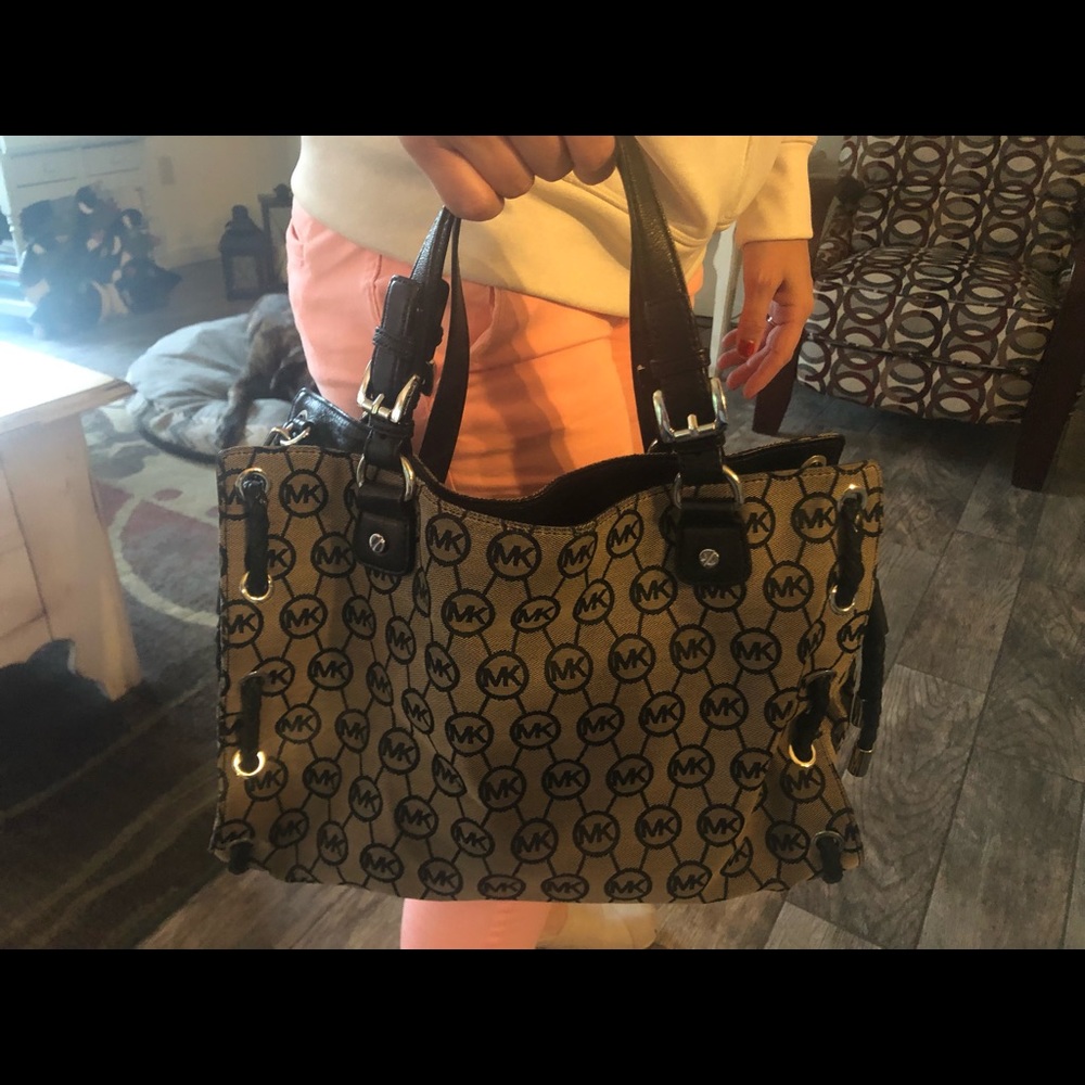 MK purse